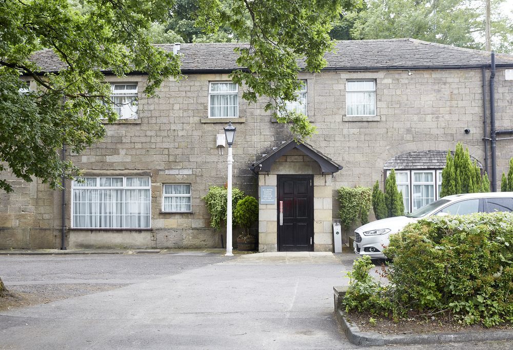 Hartwood Hall By Greene King Inns ชอร์เลย์ ภายนอก รูปภาพ